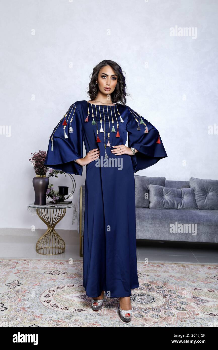 Adult ARAB SHEIKH RED Middle Eastern Desert Fancy Dress Costume Sultan  Arabian | eBay