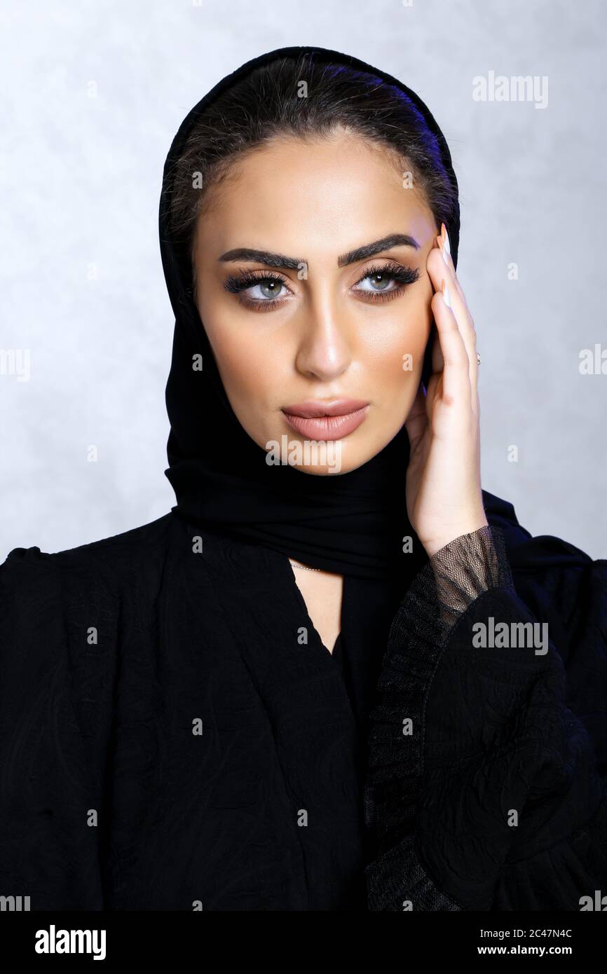 Arab model hi-res stock photography and images - Alamy