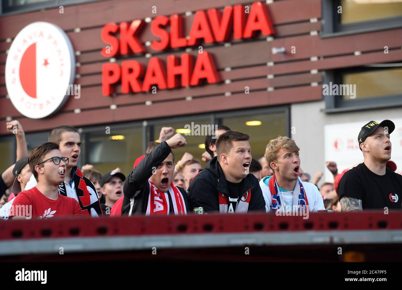 Slavia Prague fans fear for future after Chinese investment backfires, Slavia  Prague