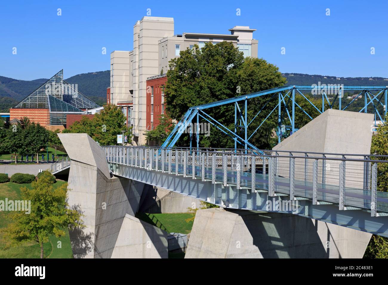Holmberg Pedestrian Bridge,Bluff View Arts District,Chattanooga