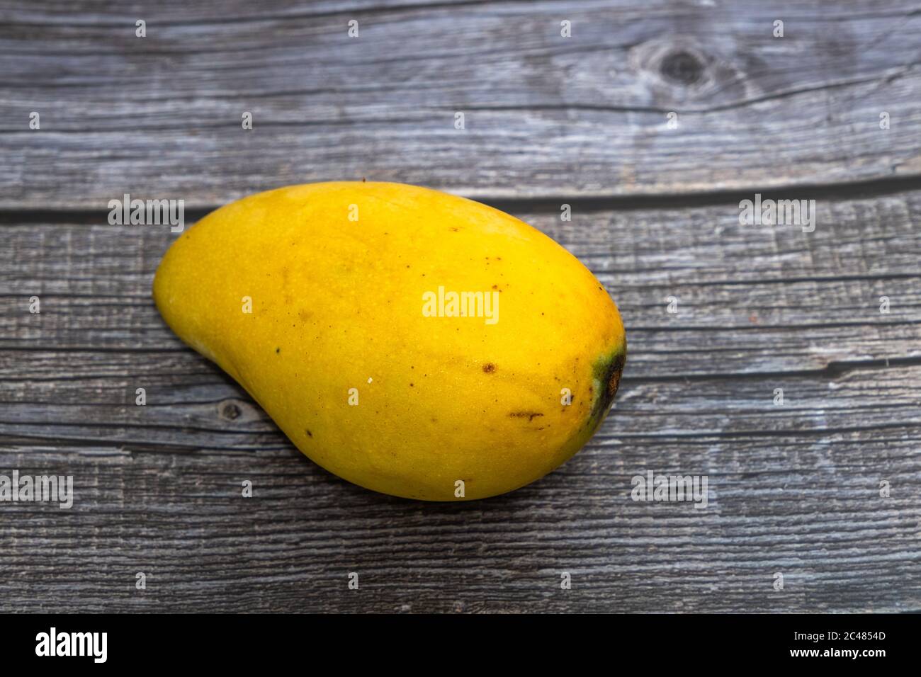 Over ripe mango hi-res stock photography and images - Alamy