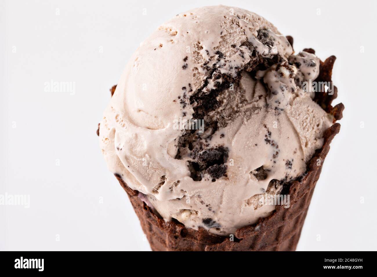 Cookies and cream ice cream cone Stock Photo Alamy