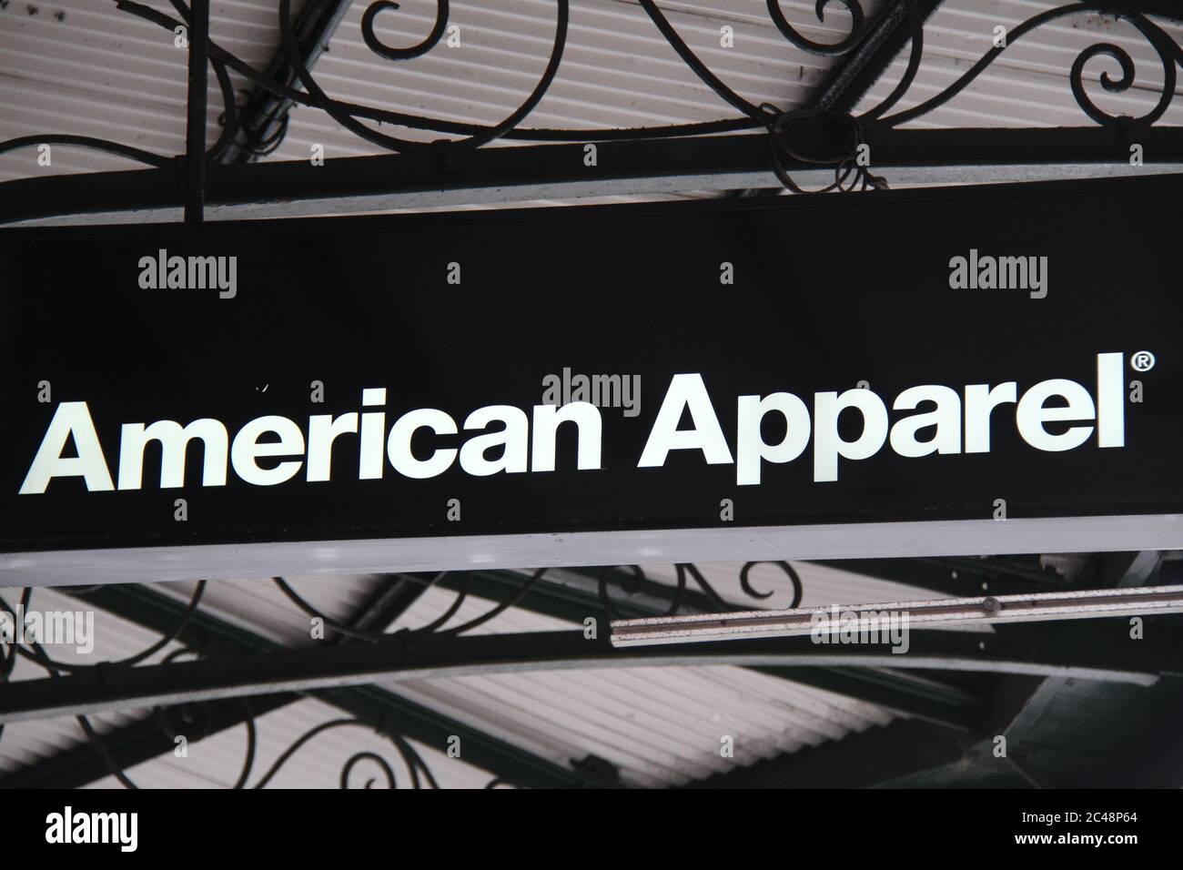A sign for the American Apparel clothes store at 82 Oxford Street in ...