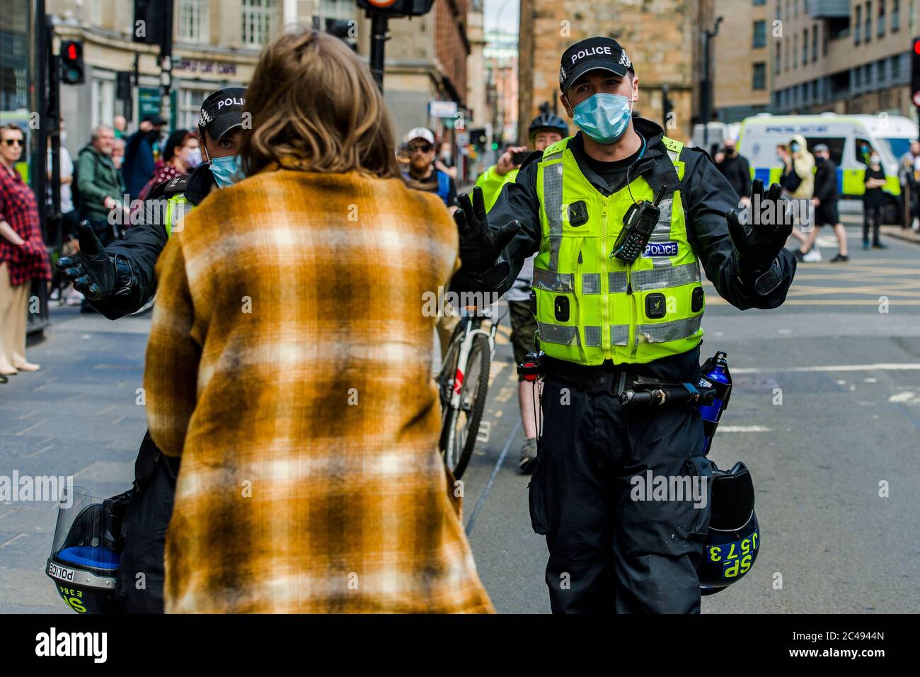 Police kettle hires stock photography and images Alamy