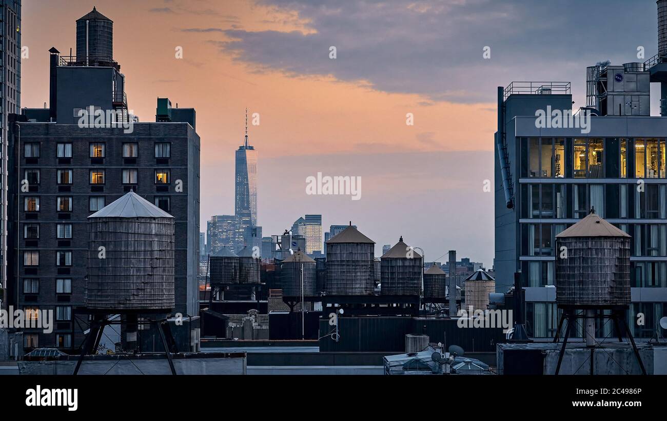 Rooftop view brooklyn manhattan hi-res stock photography and images - Alamy