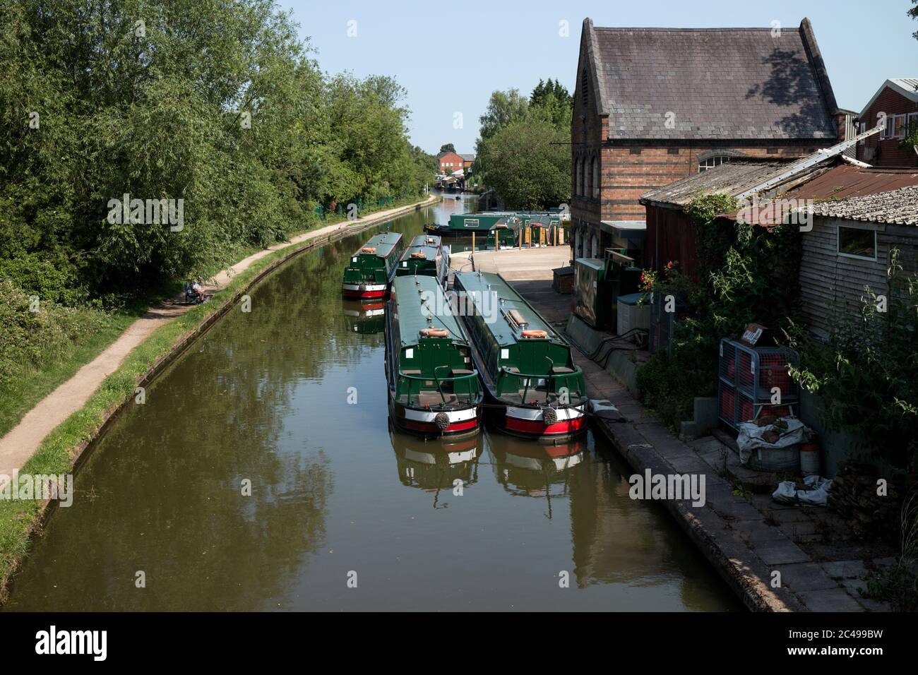 The Grand Union Canal at Kate Boats, Warwick, Warwickshire, England, UK Stock Photo