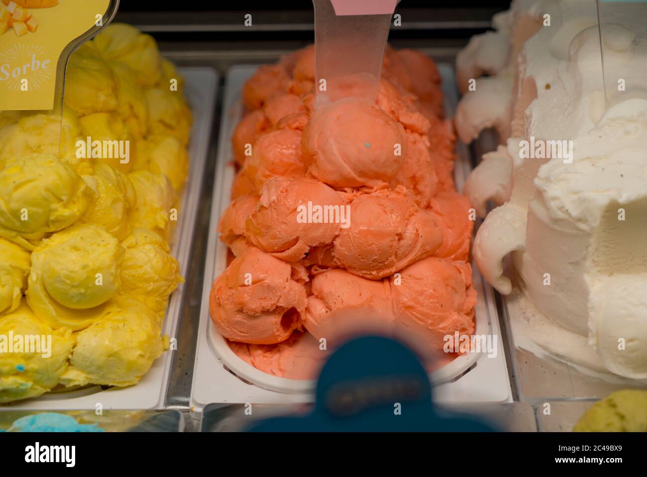 ice creams in shop refrigerator Ice Cream Showcase Fridge for Mall