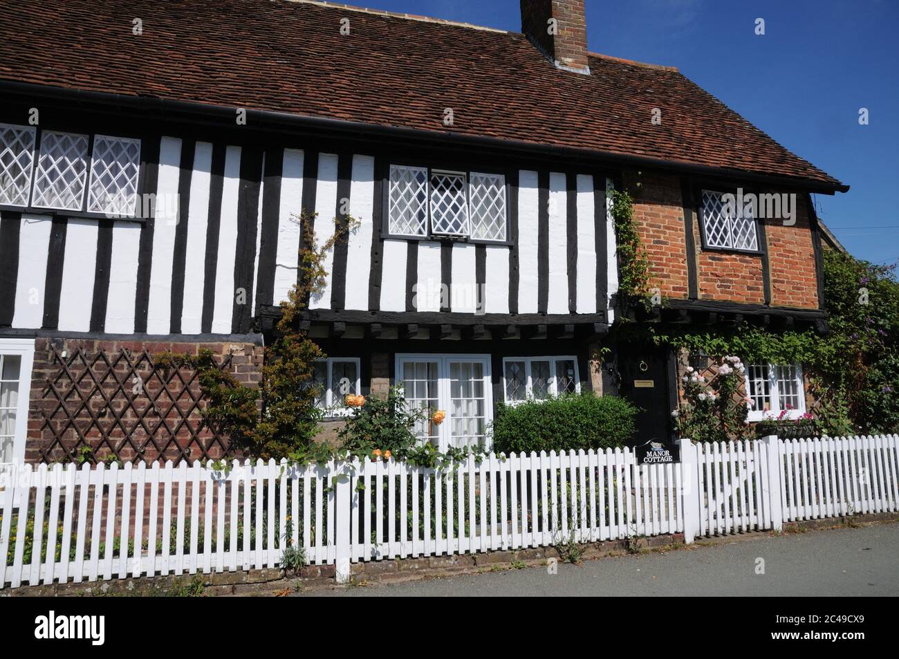 Manor Cottage, Aldbury, Hertfordshire Stock Photo