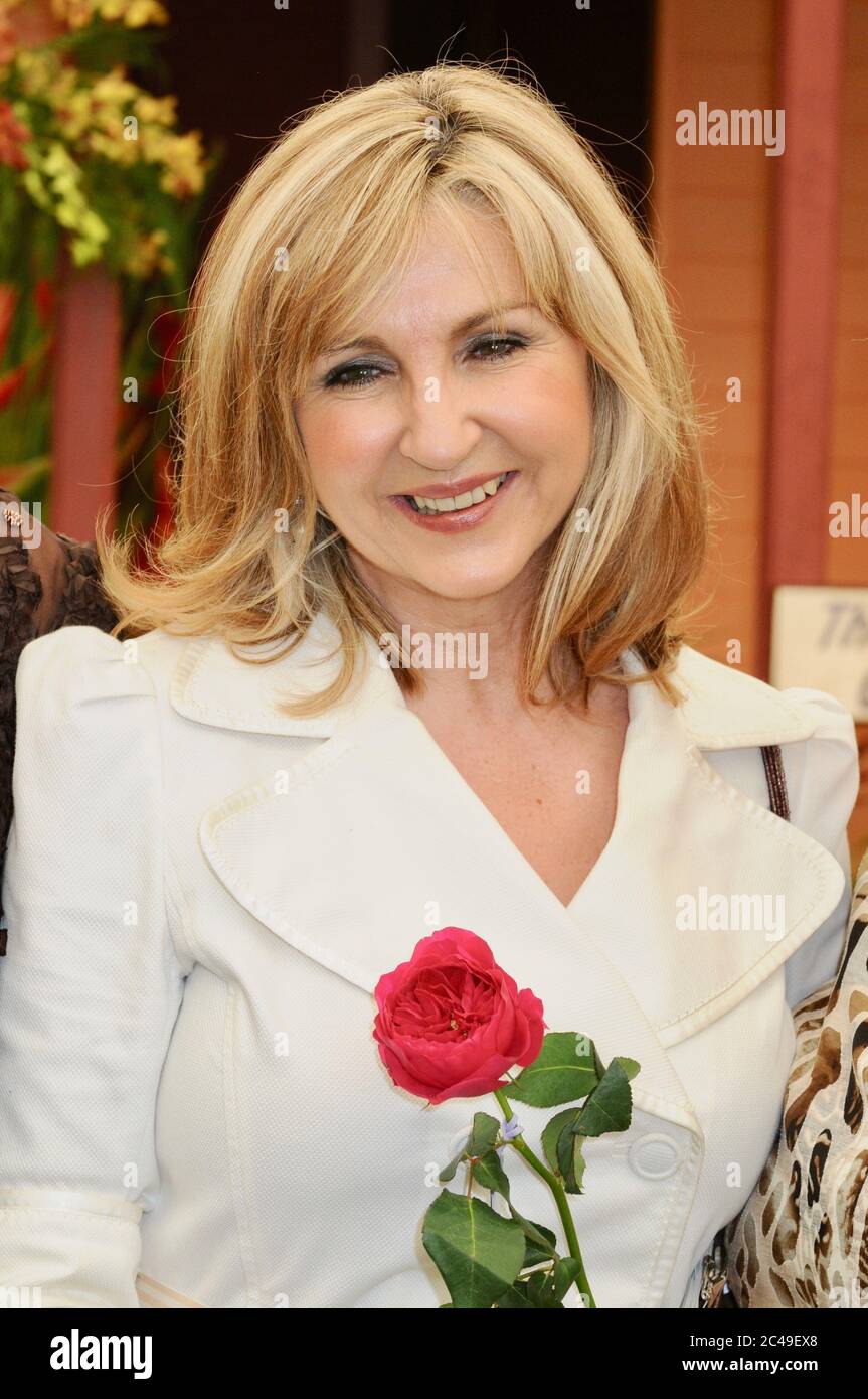Lesley Garrett. VIP and Press Preview Day. RHS Chelsea Flower Show, Royal Hospital, London. UK Stock Photo