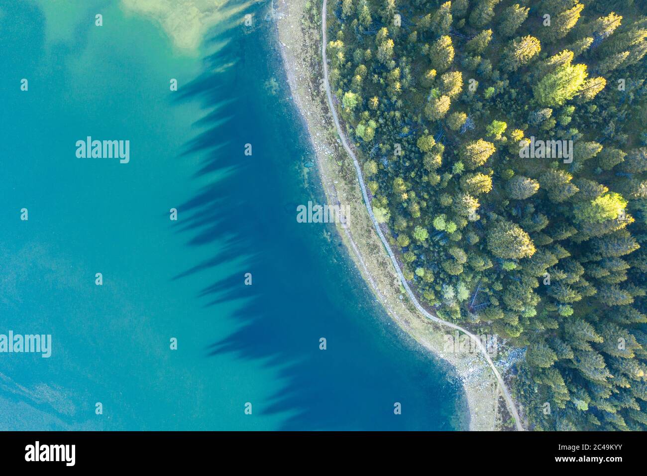 Lake aerial view hi-res stock photography and images - Alamy