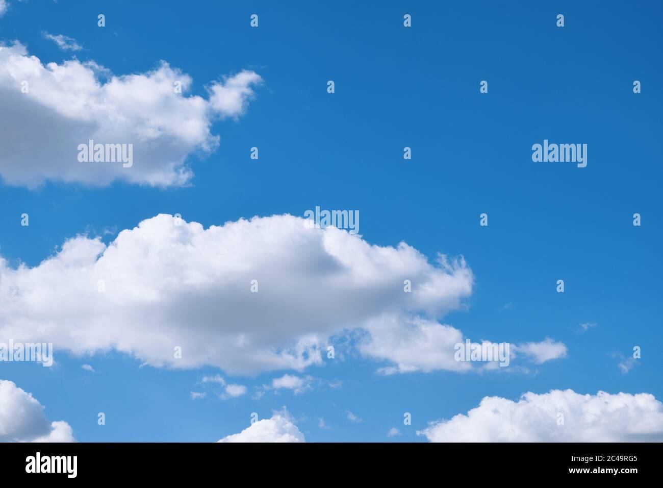 Large puffy white clouds hi-res stock photography and images - Alamy