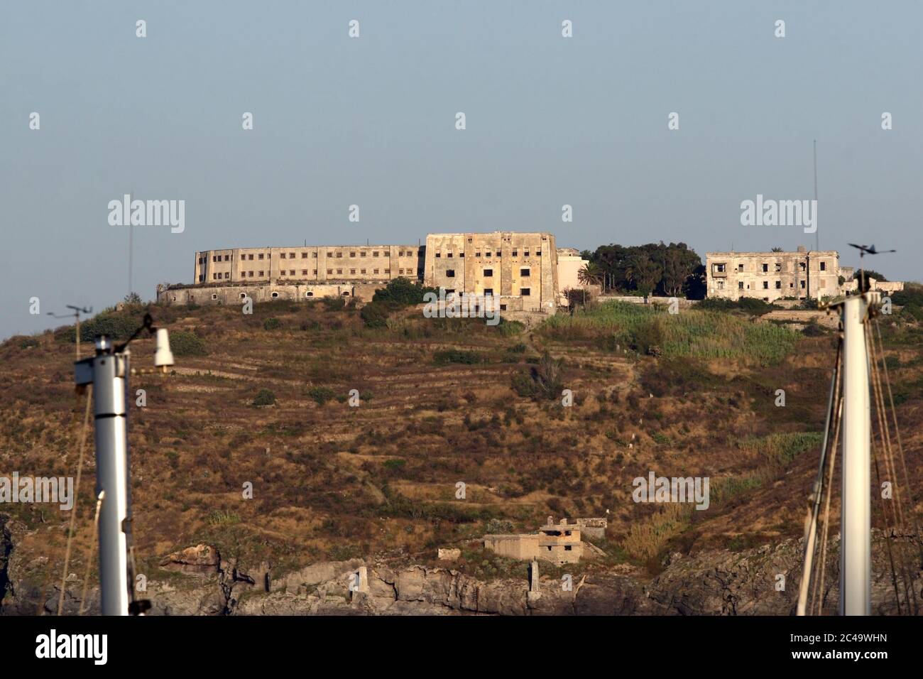 Il carcere e l'isola di Santo Stefano visti da Ventotene Stock Photo