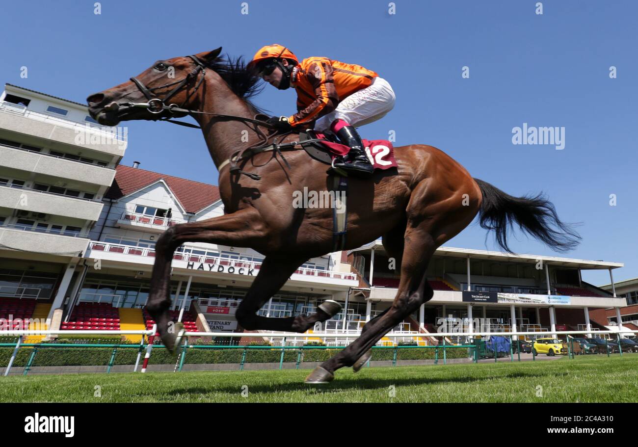 Queen me haydock racecourse hires stock photography and images Alamy