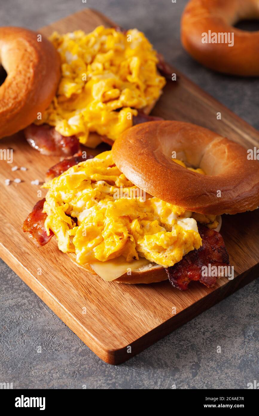 breakfast egg and bacon sandwich on bagel with cheese Stock Photo - Alamy