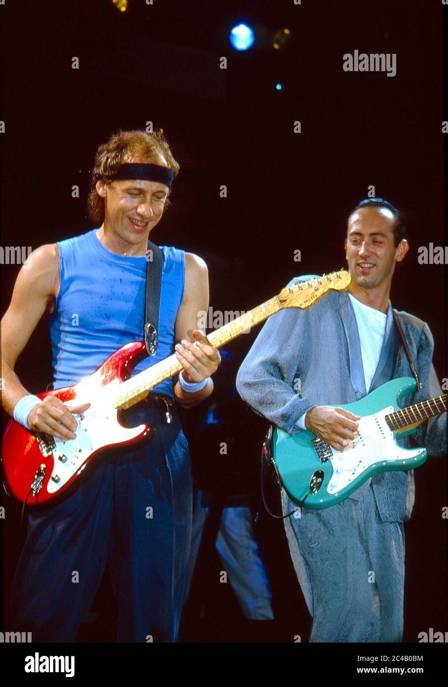 Mark Knopfler of Dire Straits in concert at Wembley Arena,London 1985 Stock Photo