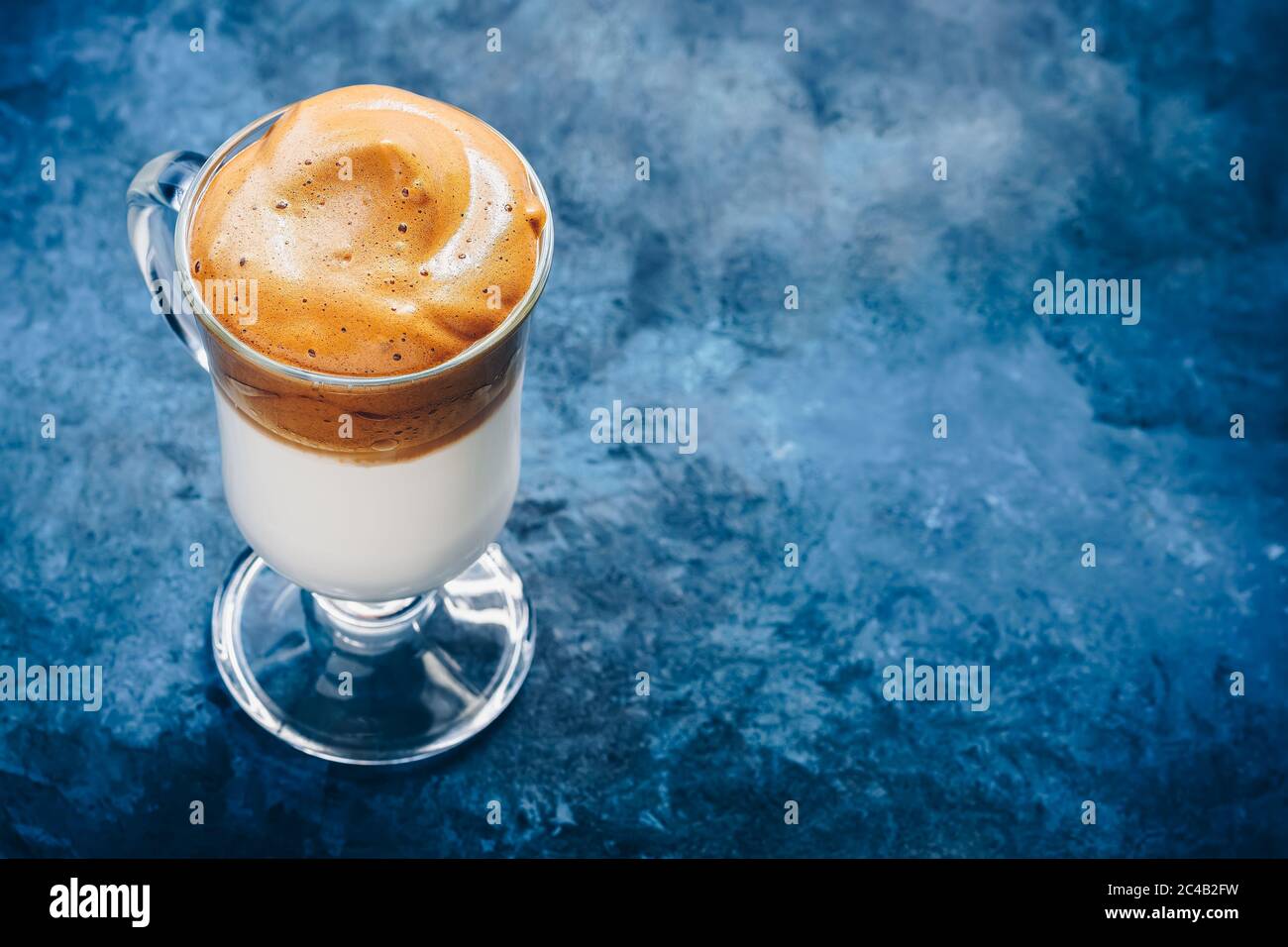 Korean whipped coffee hires stock photography and images Alamy