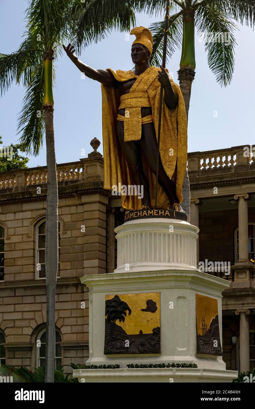 Kamehameha I statue, Honolulu, Oahu, Hawaii Stock Photo - Alamy