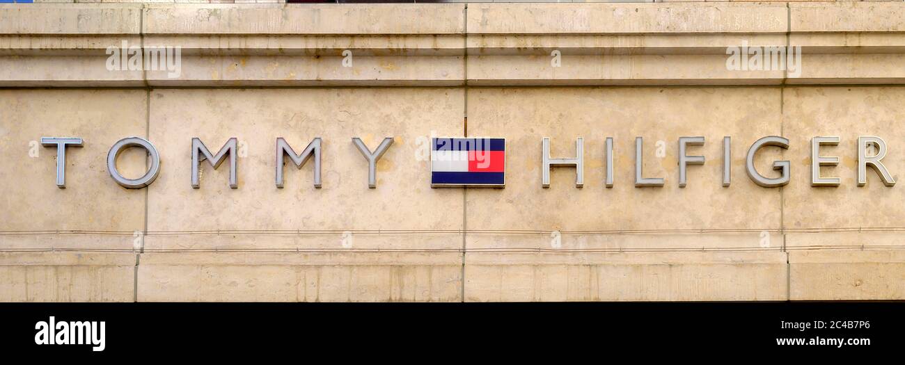 Tommy hilfiger cheap dadeland mall