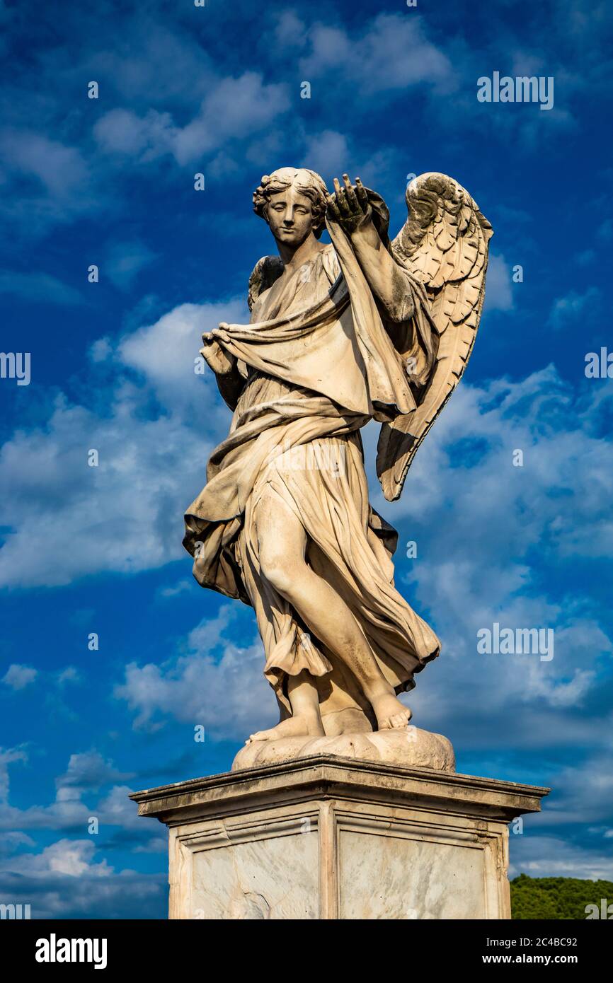 Angelo with the shroud, with the Holy Face, on the Ponte Sant'Angelo ...