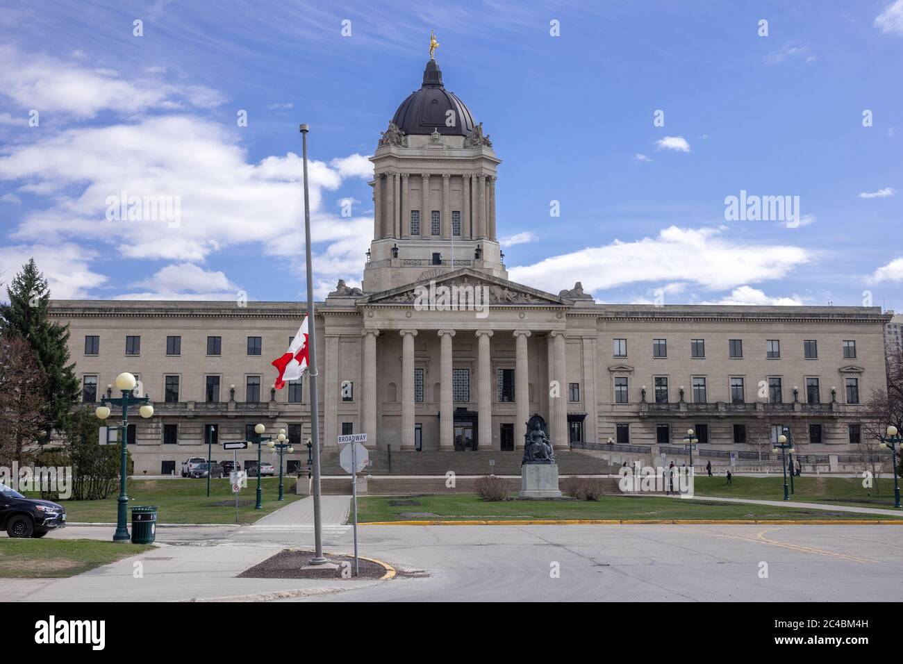 Manitoba Legislative Building On Broadway Winnipeg The Trans Canada Highway Winnipeg Manitoba Canada Stock Photo