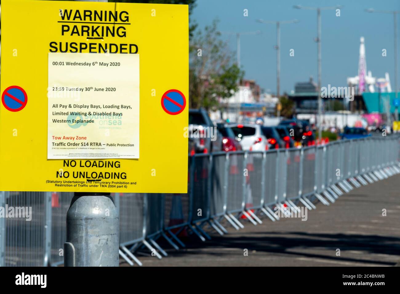 Despite the COVID-19 Coronavirus lockdown crowds of people have travelled to the beaches of Southend on Sea, Essex, UK. Queue of cars in contraflow Stock Photo
