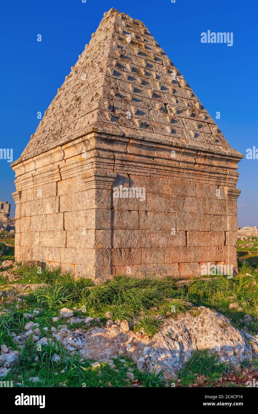 Pyramidal tomb, Bara, al-Bara, Syria Stock Photo