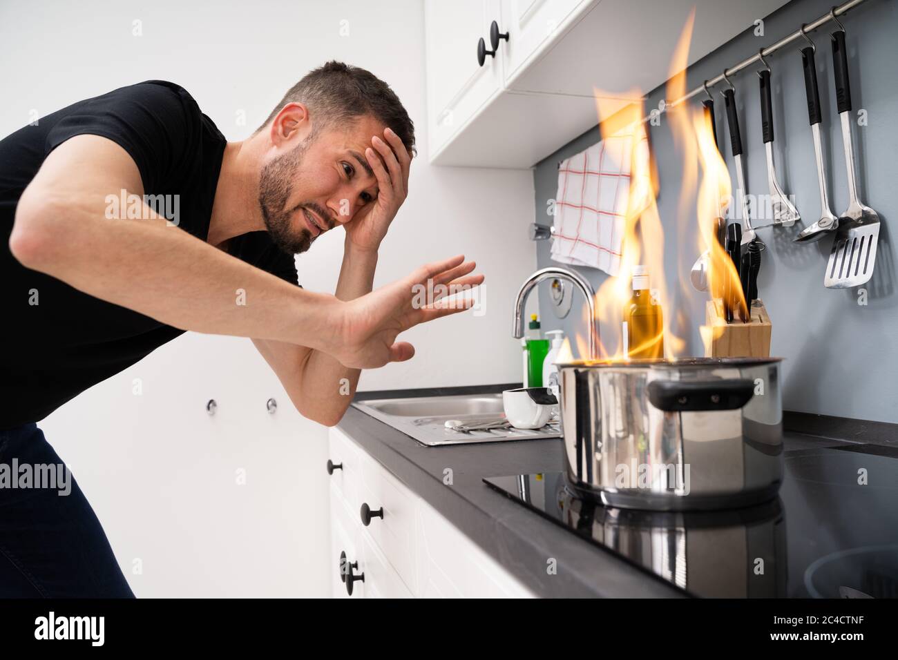 Disaster kitchen hires stock photography and images Alamy