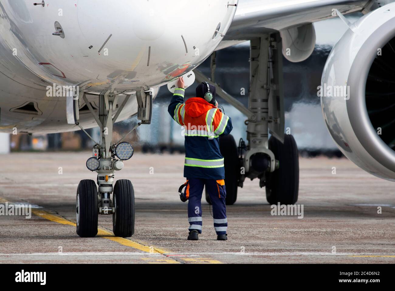 Air crew man hires stock photography and images Alamy