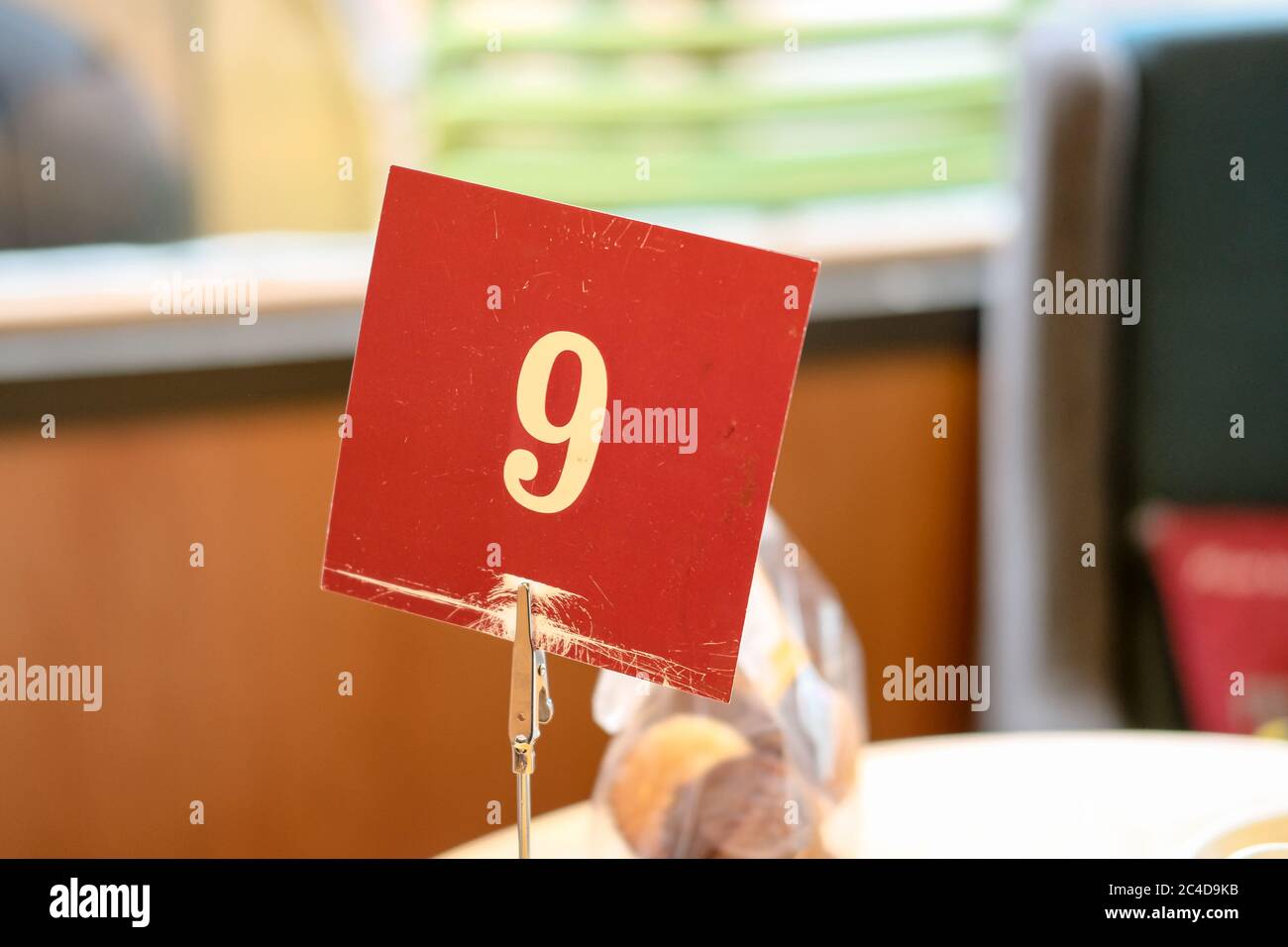 Queue sign cafe hi-res stock photography and images - Alamy