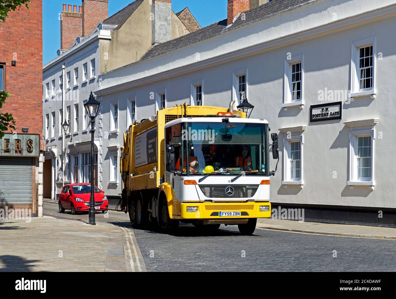 Refuse collection on Posterngate, Hull, Humberside, East Yorkshire, England UK Stock Photo