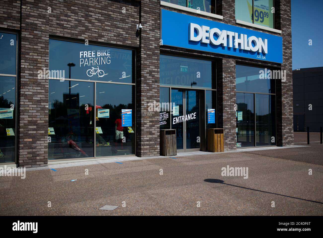 Decathlon Surrey Quays store, 9 Maritime Street, Rotherhithe, London SE16  7FU Stock Photo - Alamy