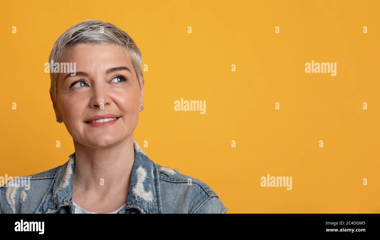 Gorgeous mature woman hi-res stock photography and images - Alamy