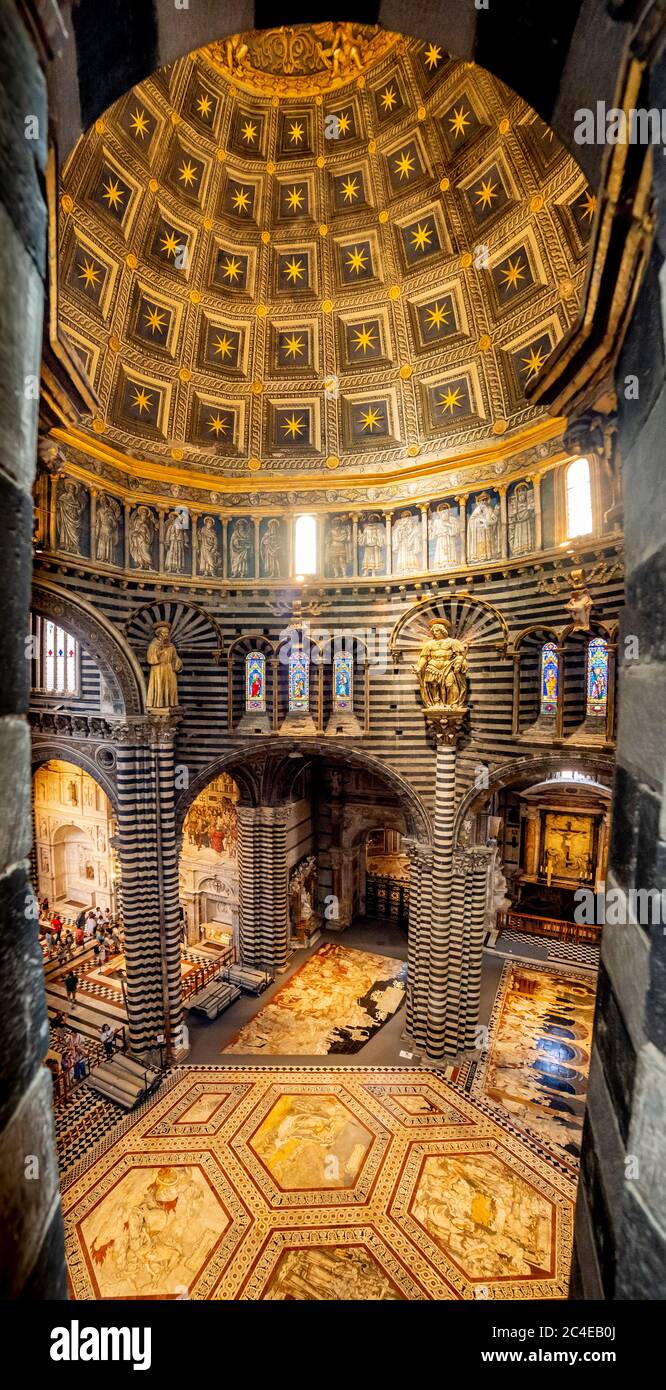 Interior view of dome and floor of Siena Cathedral, Italy Stock Photo