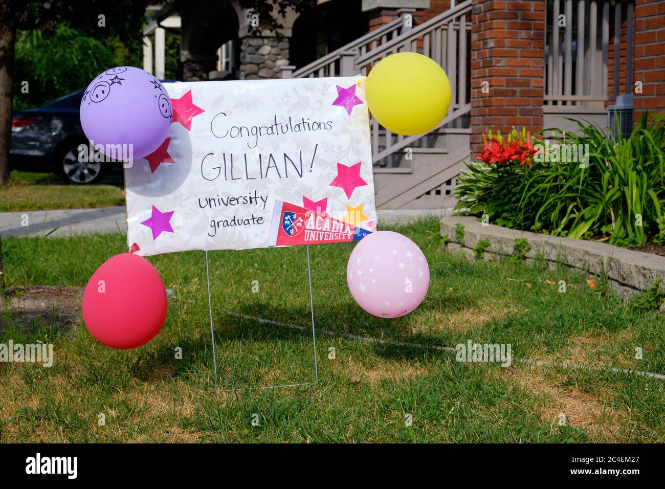 Hand madeYard Sign celebrating the University Graduation of Gillian in ...