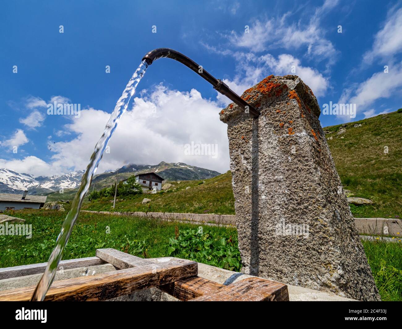 Detail fountain in italian alps hi-res stock photography and images - Alamy