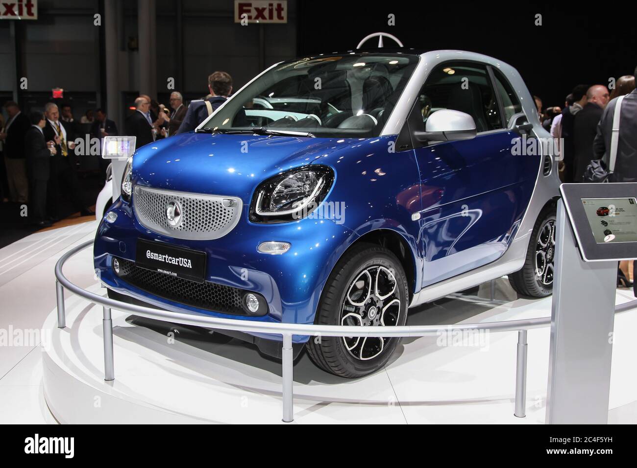 NEW YORK, NY - APRIL 1, 2015: Mercedes-Benz exhibit Smart at the 2015 New  York International Auto Show during Press day Stock Photo - Alamy