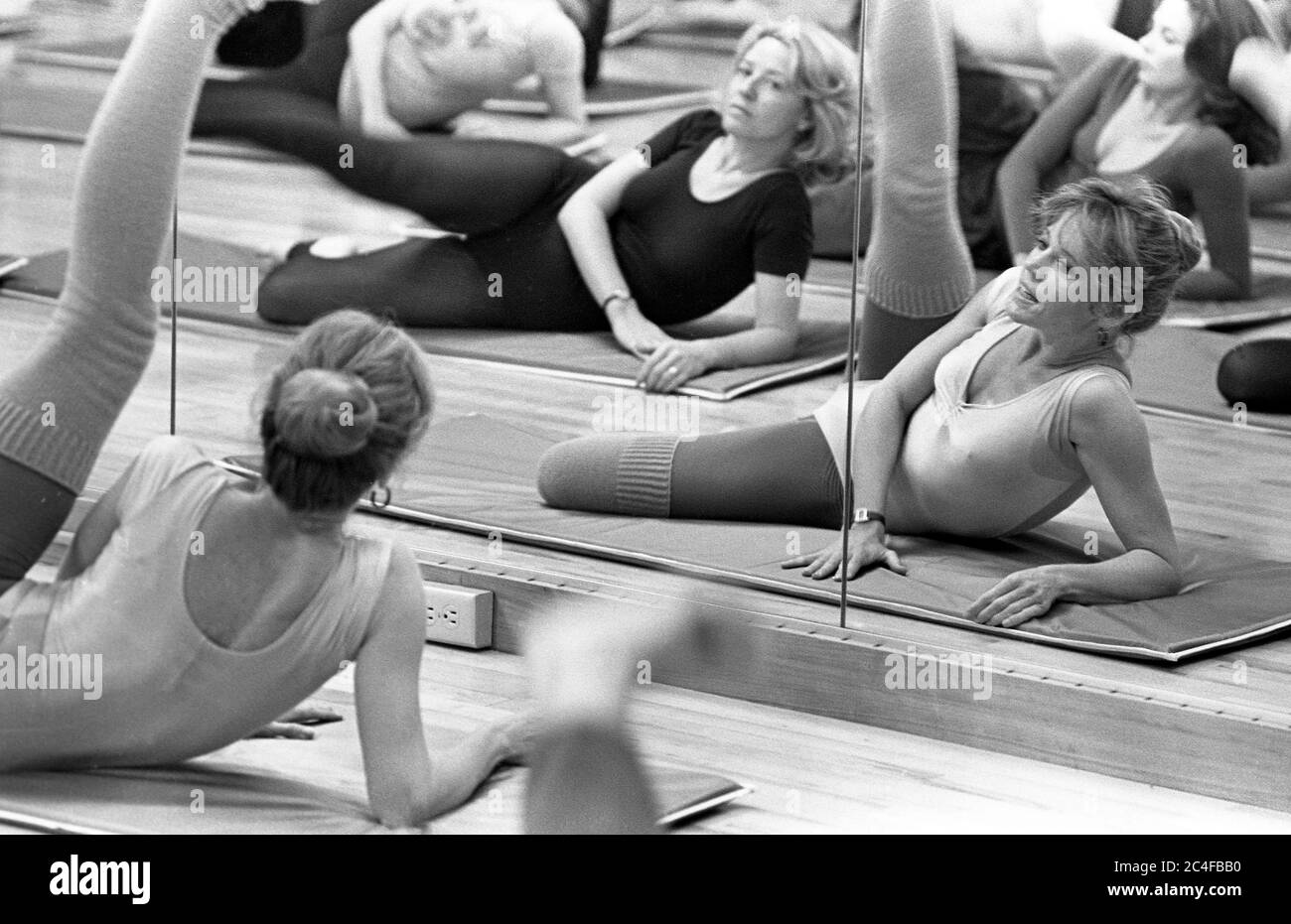 Jane fonda aerobics hi res stock photography and images Alamy
