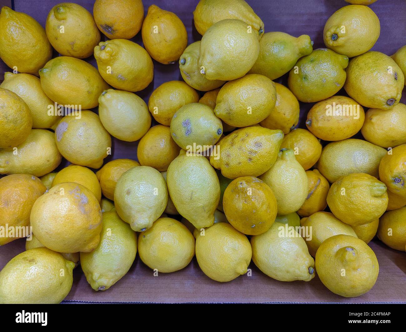 Lemons for sale hires stock photography and images Alamy
