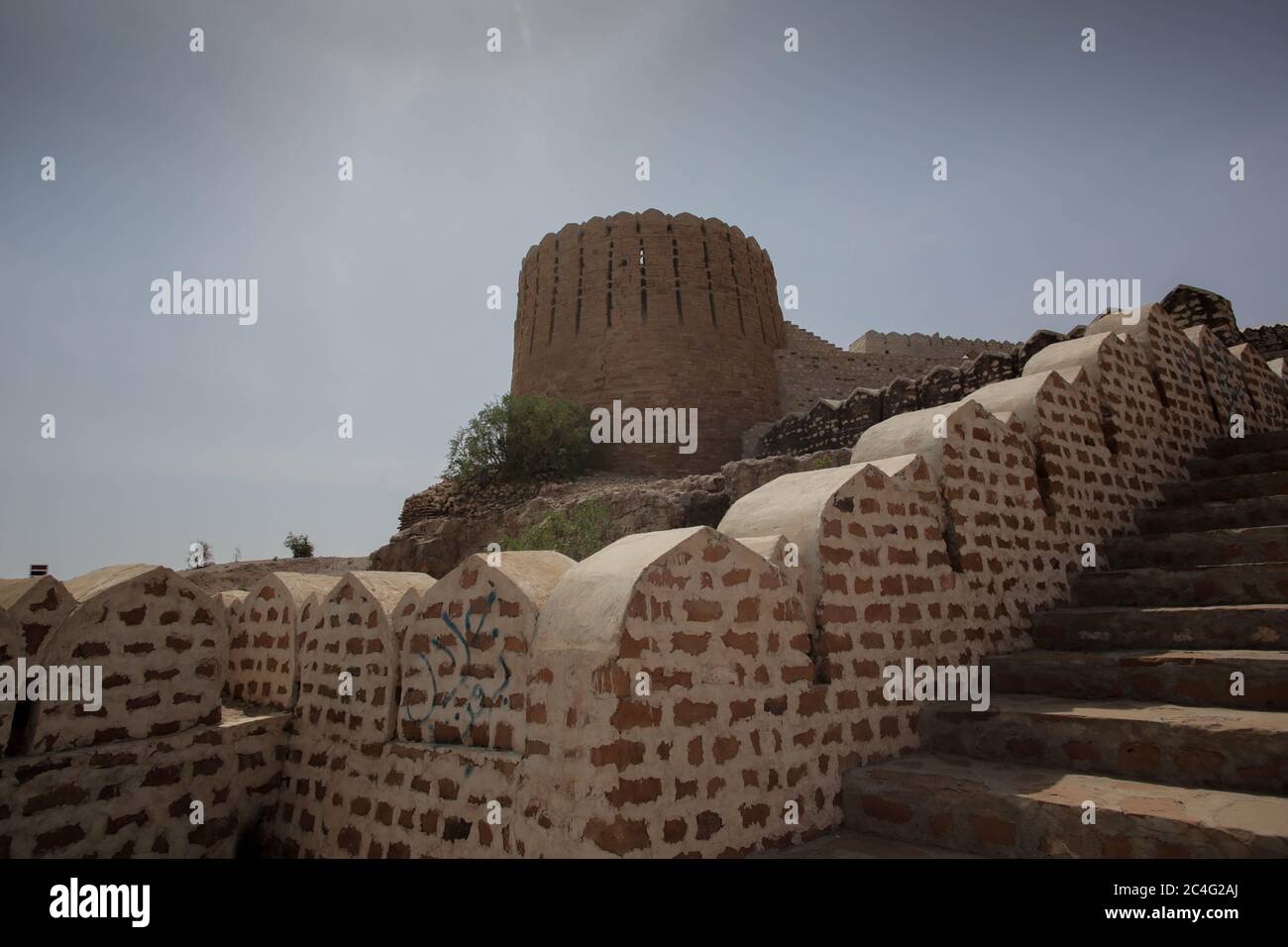 Great Wall Of Ranikot Fort, In Sindh, Pakistan Stock Photo - Alamy