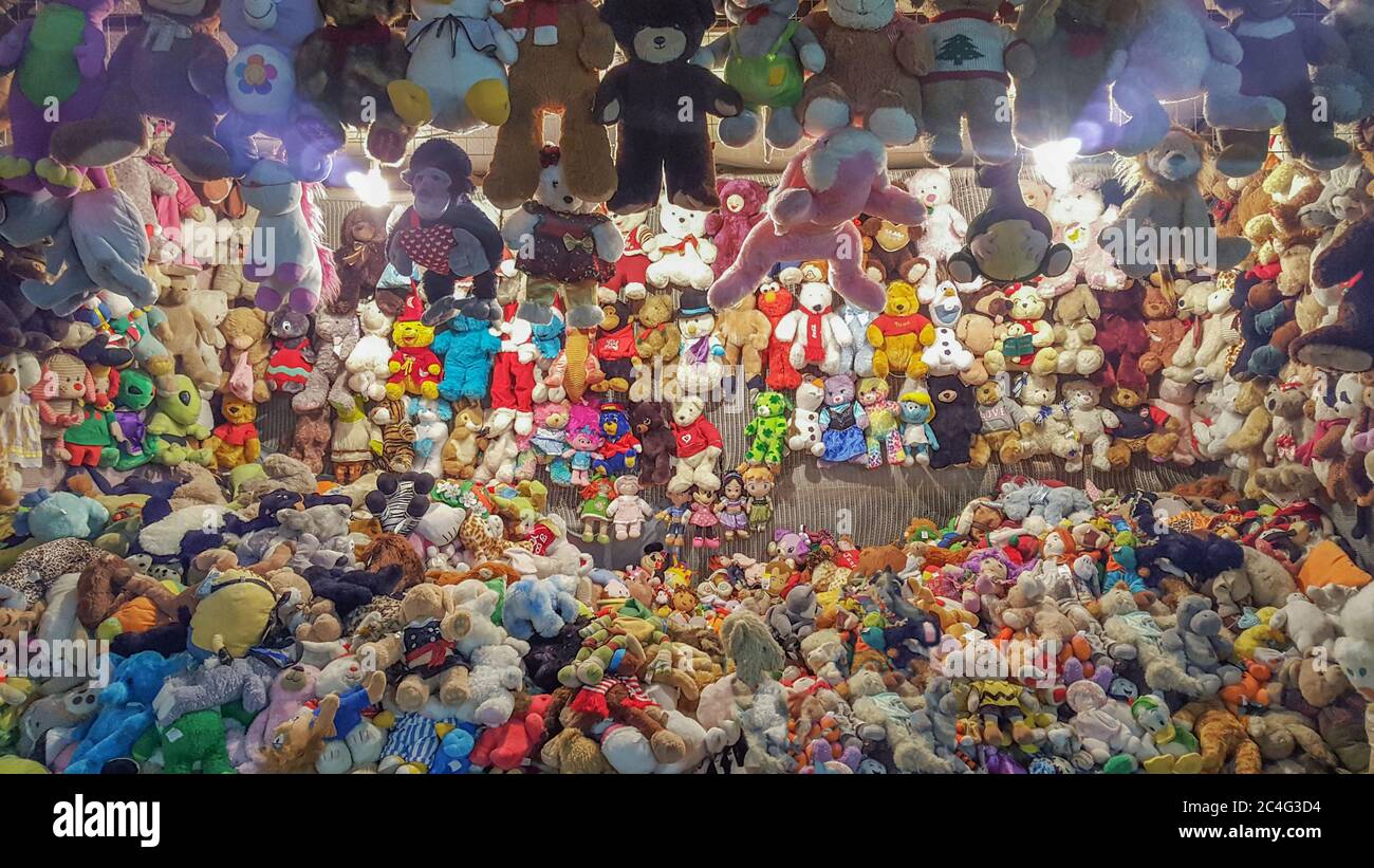 Toys shop - Stall full of toys in the saddar bazar, Karachi, Pakistan 13/06/2018 Stock Photo