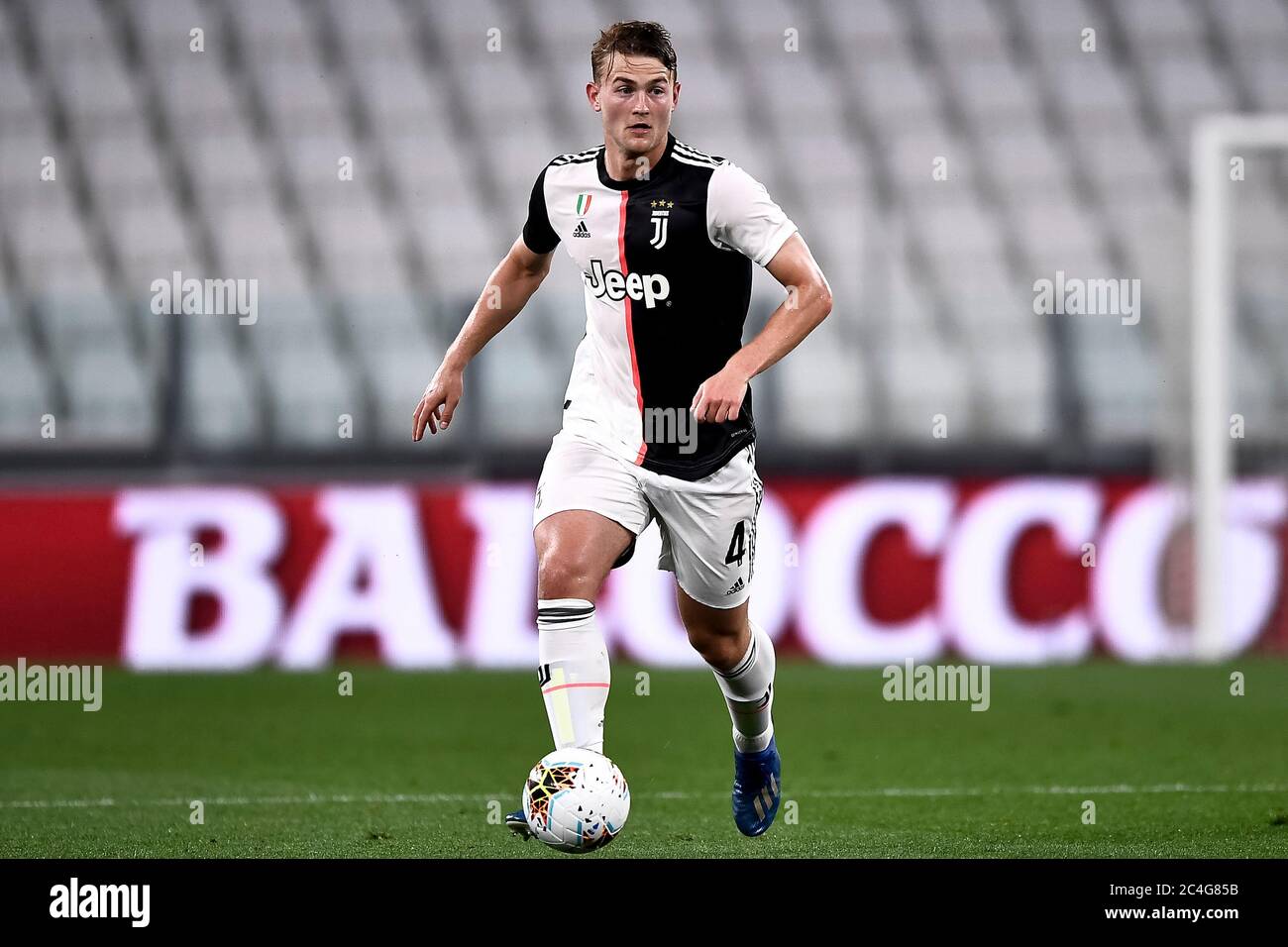 Turin, Italy. 26th June, 2020. TURIN, ITALY - June 26, 2020: Matthijs de Ligt of Juventus FC in action during the Serie A football match between Juventus FC and US Lecce. Juventus FC won 4-0 over US Lecce. (Photo by Nicolò Campo/Sipa USA) Credit: Sipa USA/Alamy Live News Stock Photo