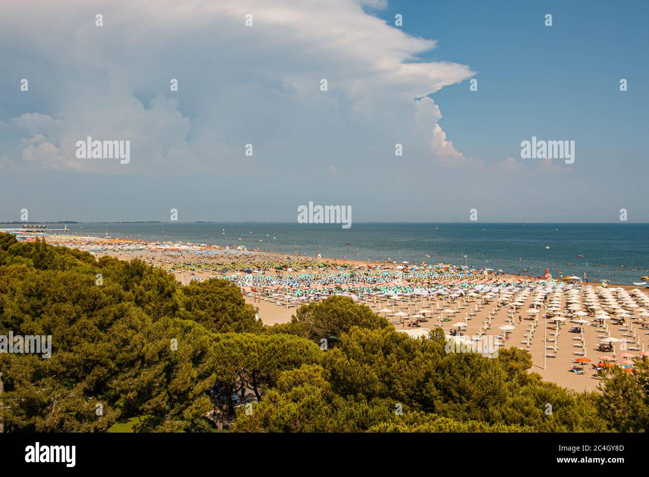 Sonnenschirme am Strand Stock Photo