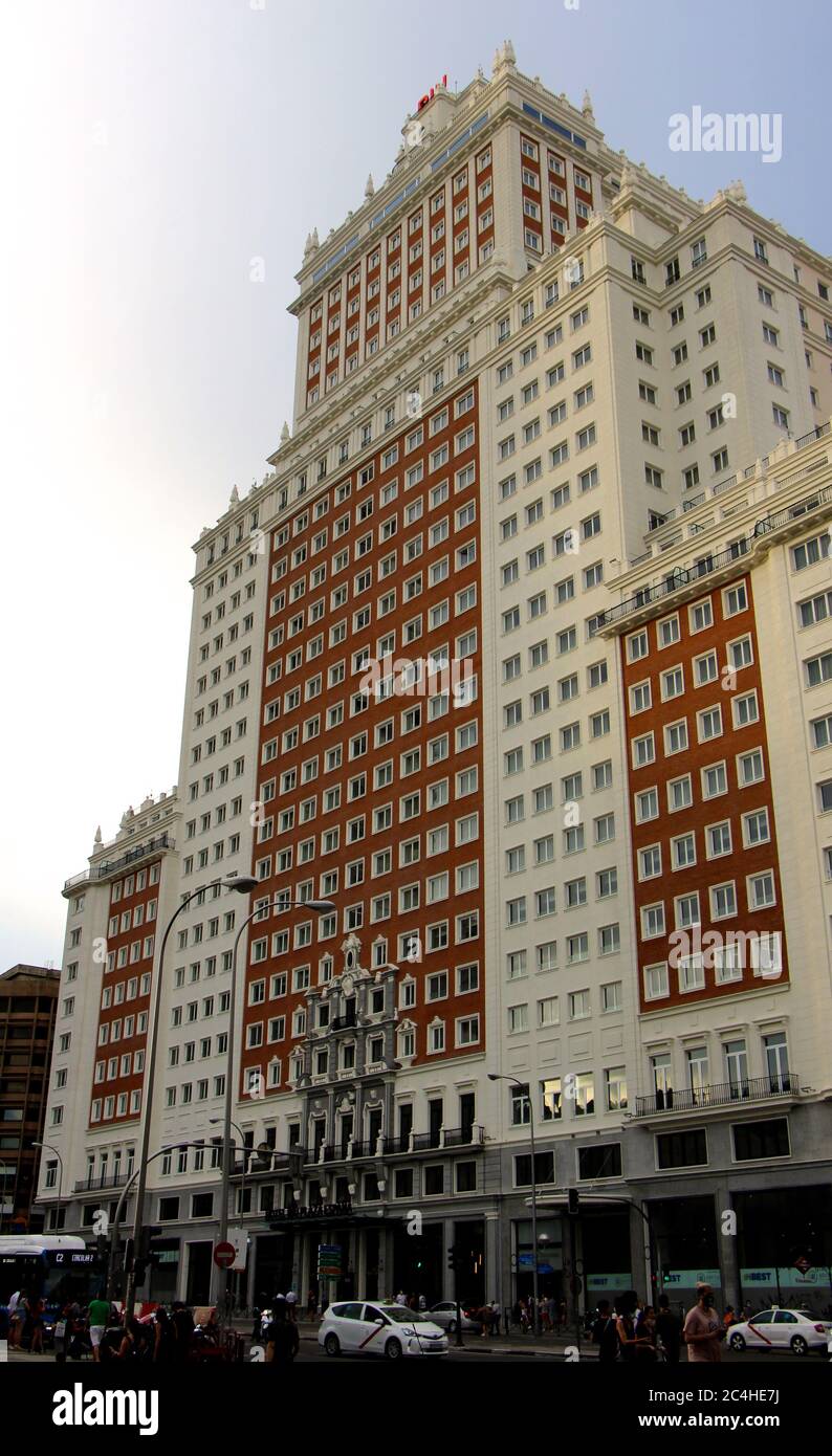 Spain Building Edificio Espana Hotel Riu Plaza De Espana 1 Spain Square Madrid Stock Photo Alamy