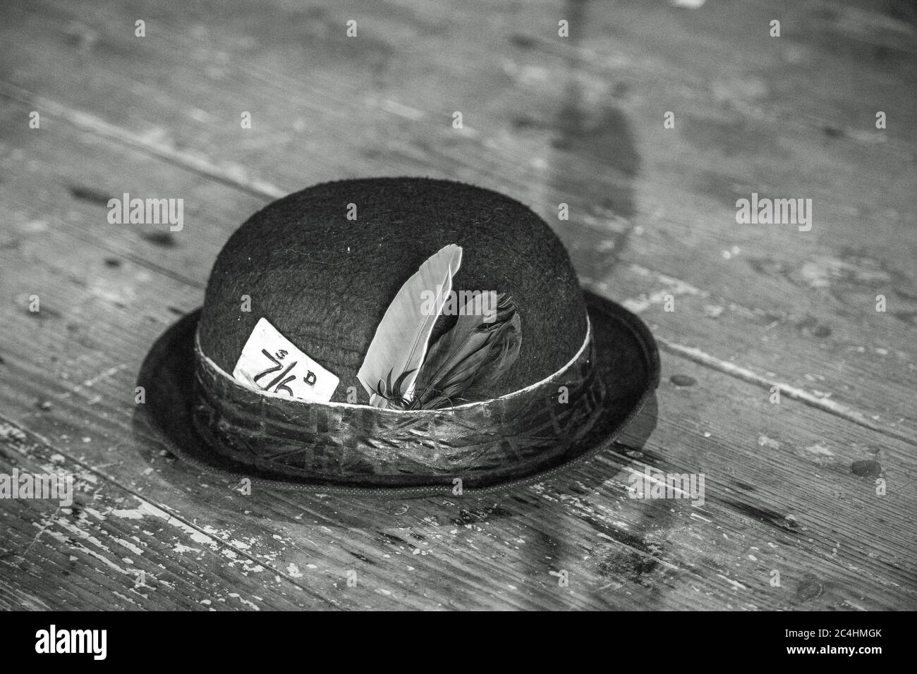 Vintage bowler hat hi-res stock photography and images - Alamy