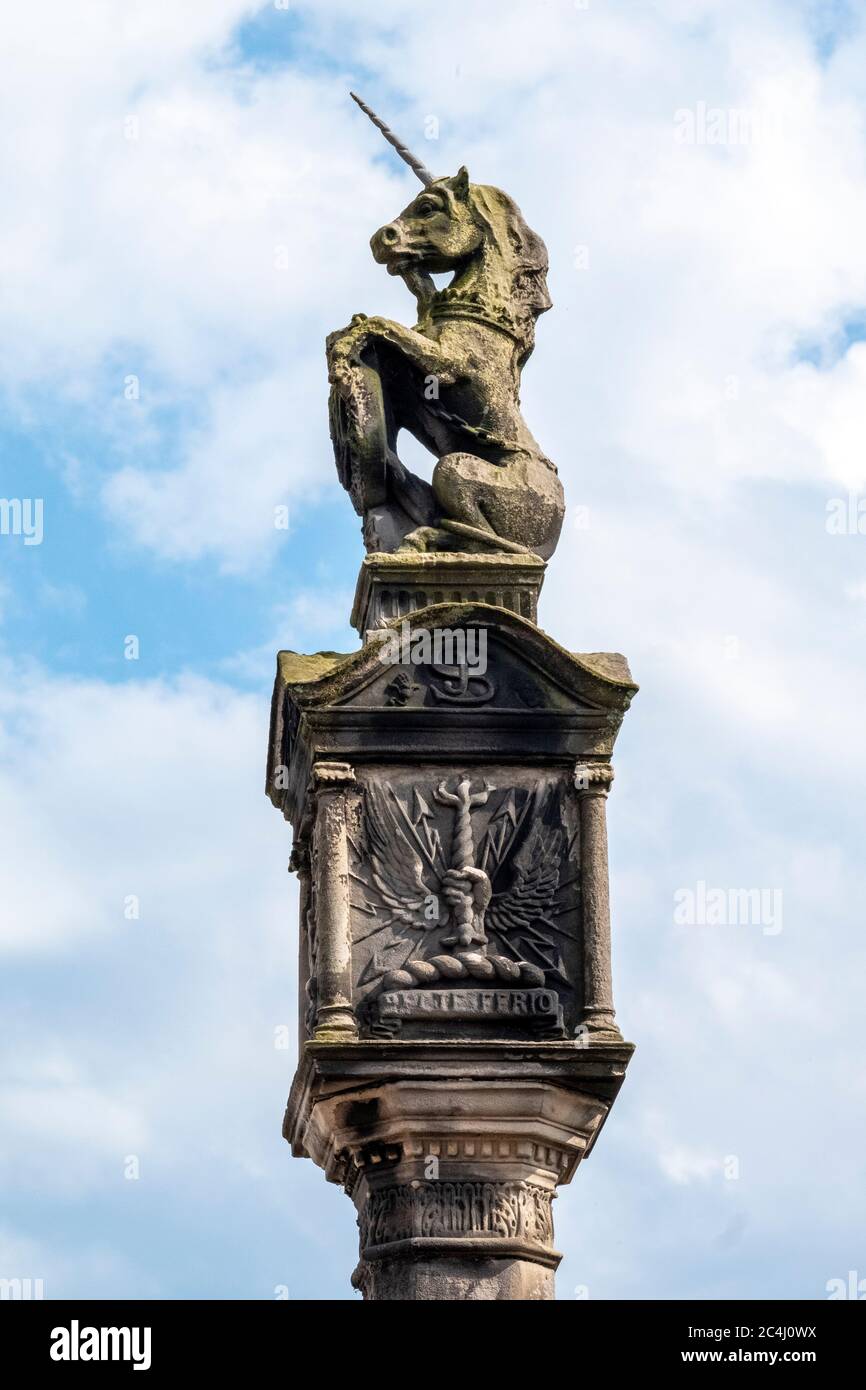Unicorn in chains on top of the Mercat Cross in Culross, Fife, Scotland Stock Photo