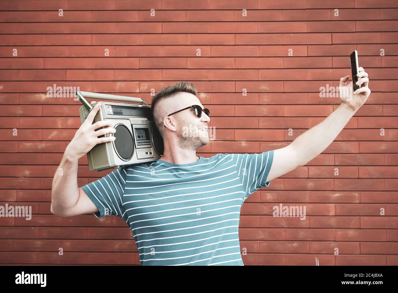 Cool 80s Boombox Stereo T-Shirt Cool 80s Boombox Stereo T-Shirt