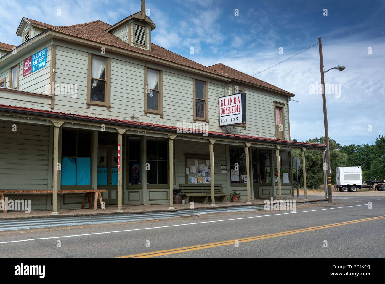 Guinda, CA, May 16, 2020. The small store in the village of Guinda California USA in the Capay Valley, closed during the COVID-19 lockdown, is a stop Stock Photo