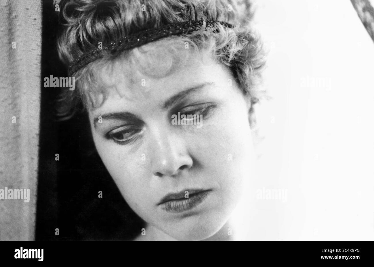 Judy davis black and white stock photos images alamy