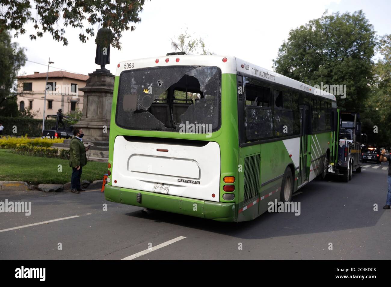 MEXICO CITY, MEXICO - JUNE 26, 2020:  A bus who was hit with bullets seen in  crime zone where the secretary of Citizen Security of Mexico City, Omar Garcia Harfuch was the victim of an attack on Reforma Avenue in the Lomas de chapultepec neighborhood. Approximately during 20 minutes At 6:38 in the morning of this friday the shooting was carried out on June 26, 2020 in Mexico City, Mexico (Photo by Eyepix Group/Pacific Press/Sipa USA) Stock Photo