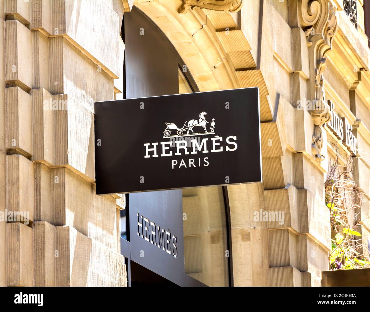 Basel, SWITZERLAND - July 1, 2019: 10 10 2019 : windows door shop sign of  Hermes store French manufacturer Hermès store Stock Photo - Alamy